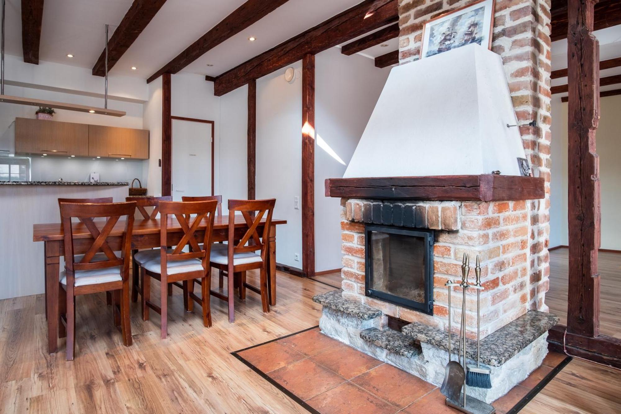 Dream Stay - Five Bedroom Penthouse In Old Town Tallinn Exterior photo